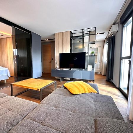 בודפשט Riverside Luxury Panorama Home - Smarttv, Fastwifi מראה חיצוני תמונה